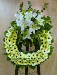 Mixed Floral Wreath - CODE 9161